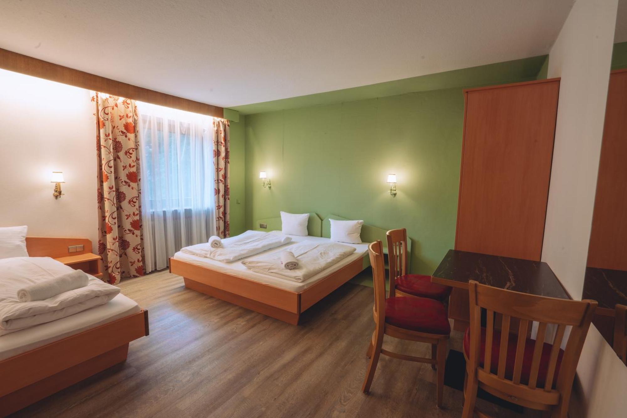 Philipop-Up Hostel Scharnitz Bagian luar foto