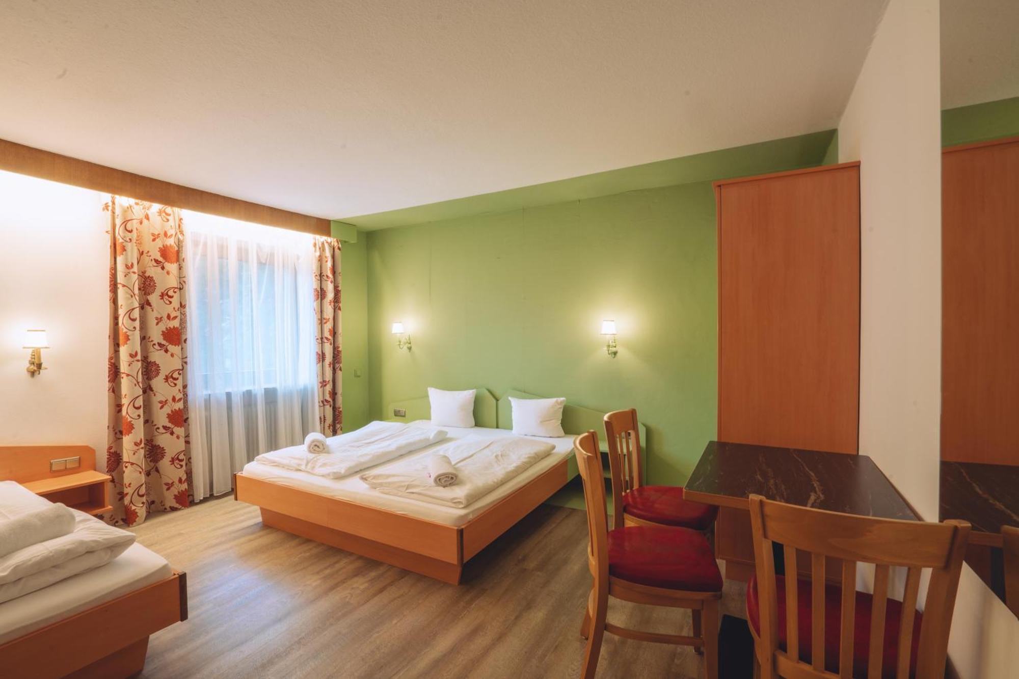 Philipop-Up Hostel Scharnitz Bagian luar foto